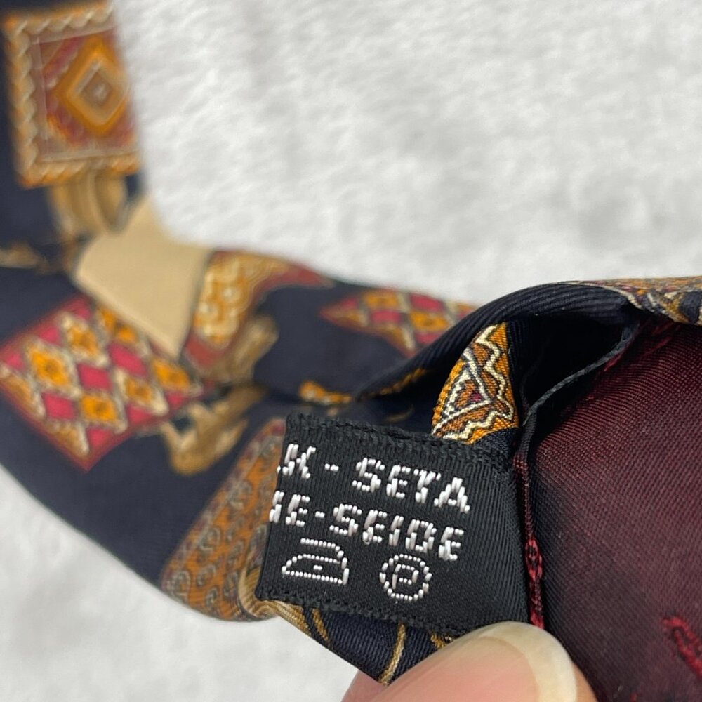 Salvatore Ferragamo Animal Print Lion Cheetah Elephant 100% Silk Tie Italy - Picture 8 of 10